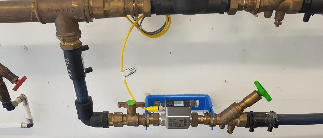 Electromagnetic flow measurement for optimising
cleaning processes in preliminary treatment