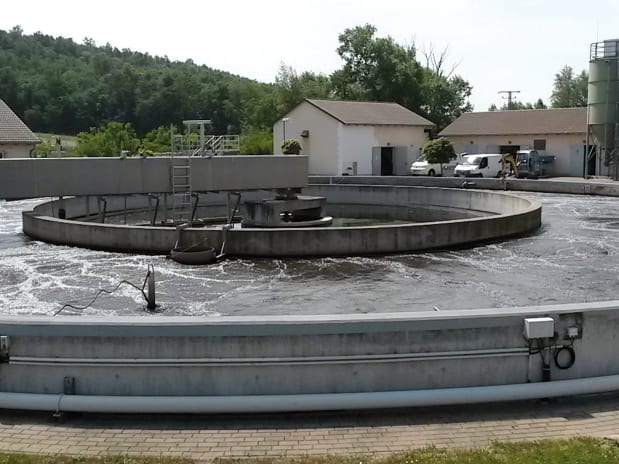 Measuring ORP in the aeration basin of a wastewater treatment plant