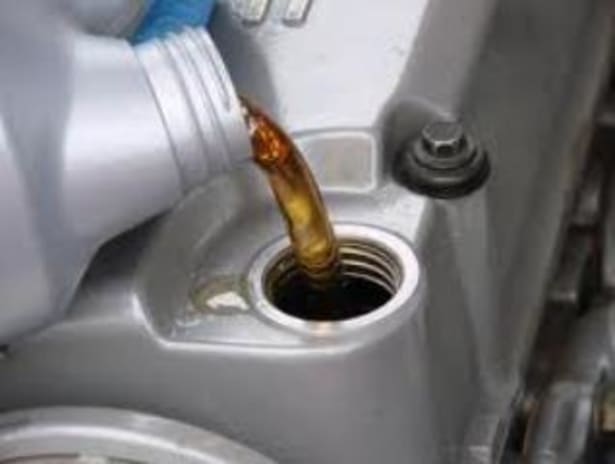 Motor oil as lubricant used in internal combustion engines