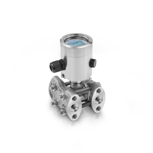 Compact pressure transmitter for differential pressure and level
