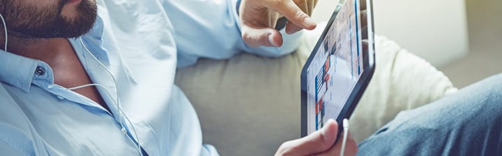 Customer uses krohne academy online with a tablet Customer uses krohne academy online with a tablet