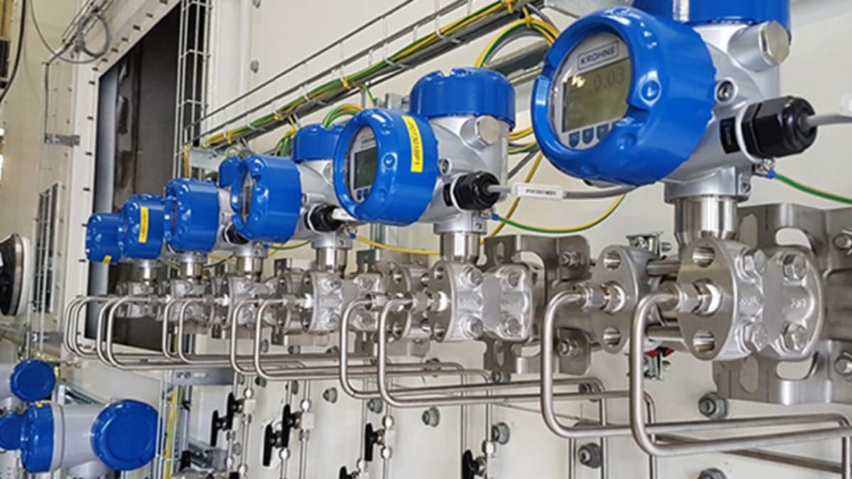 Differential pressure measurement for the energy flexible use of heat