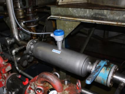 Measuring the flow of liquid animal fat