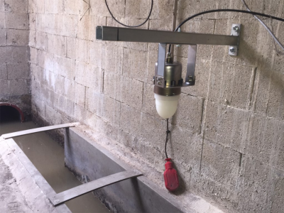 Flow measurement of wastewater in an open channel