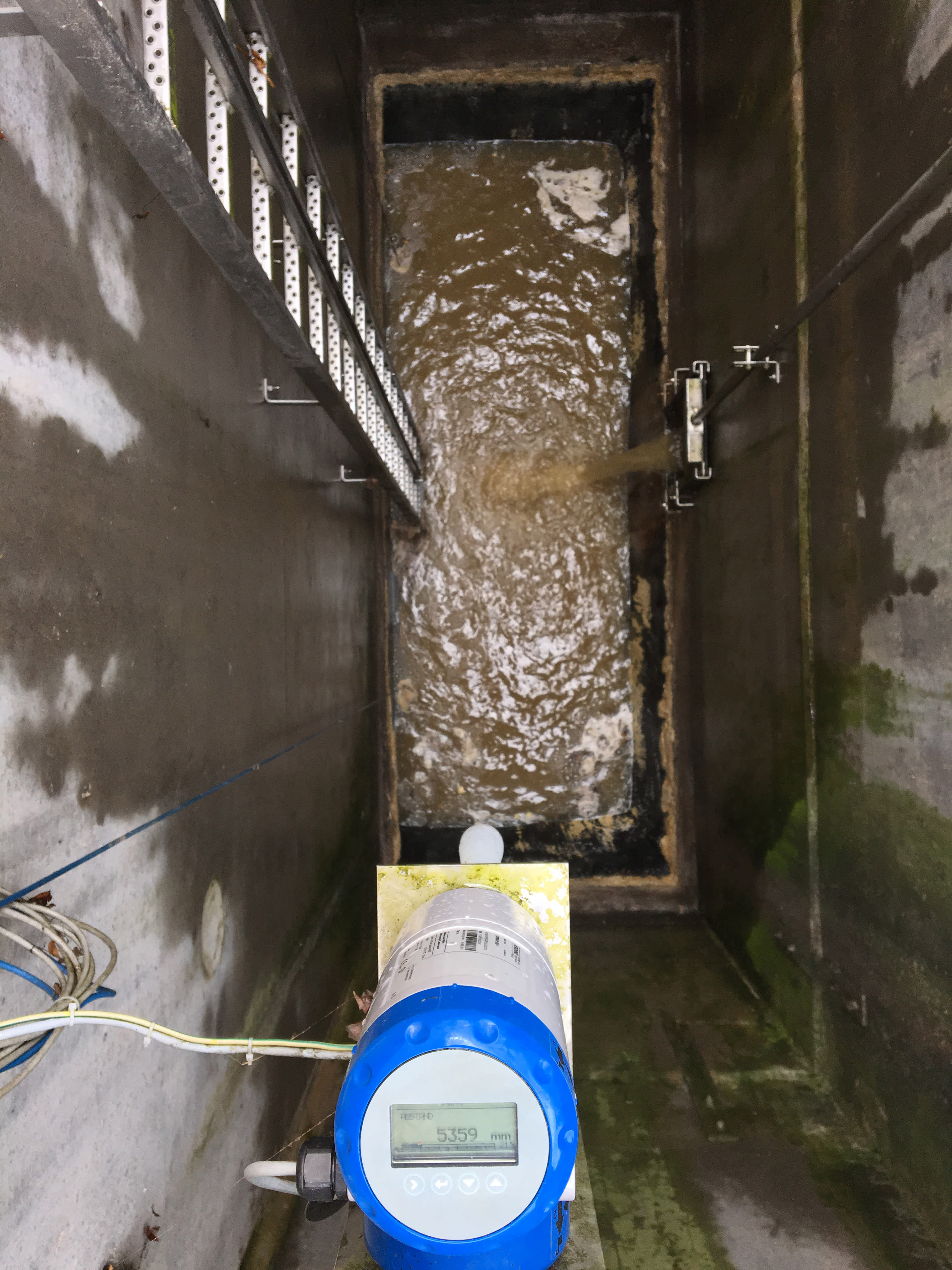 Level measurement in a wastewater pumping station with OPTIWAVE 5200