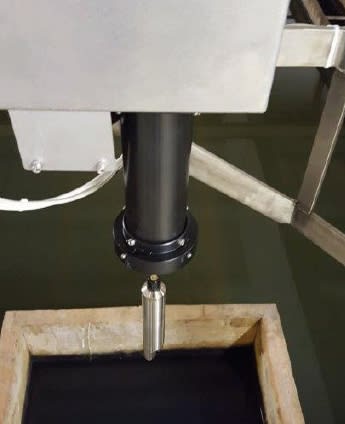 Sensor and cleaning
unit of the sludge level
measuring system