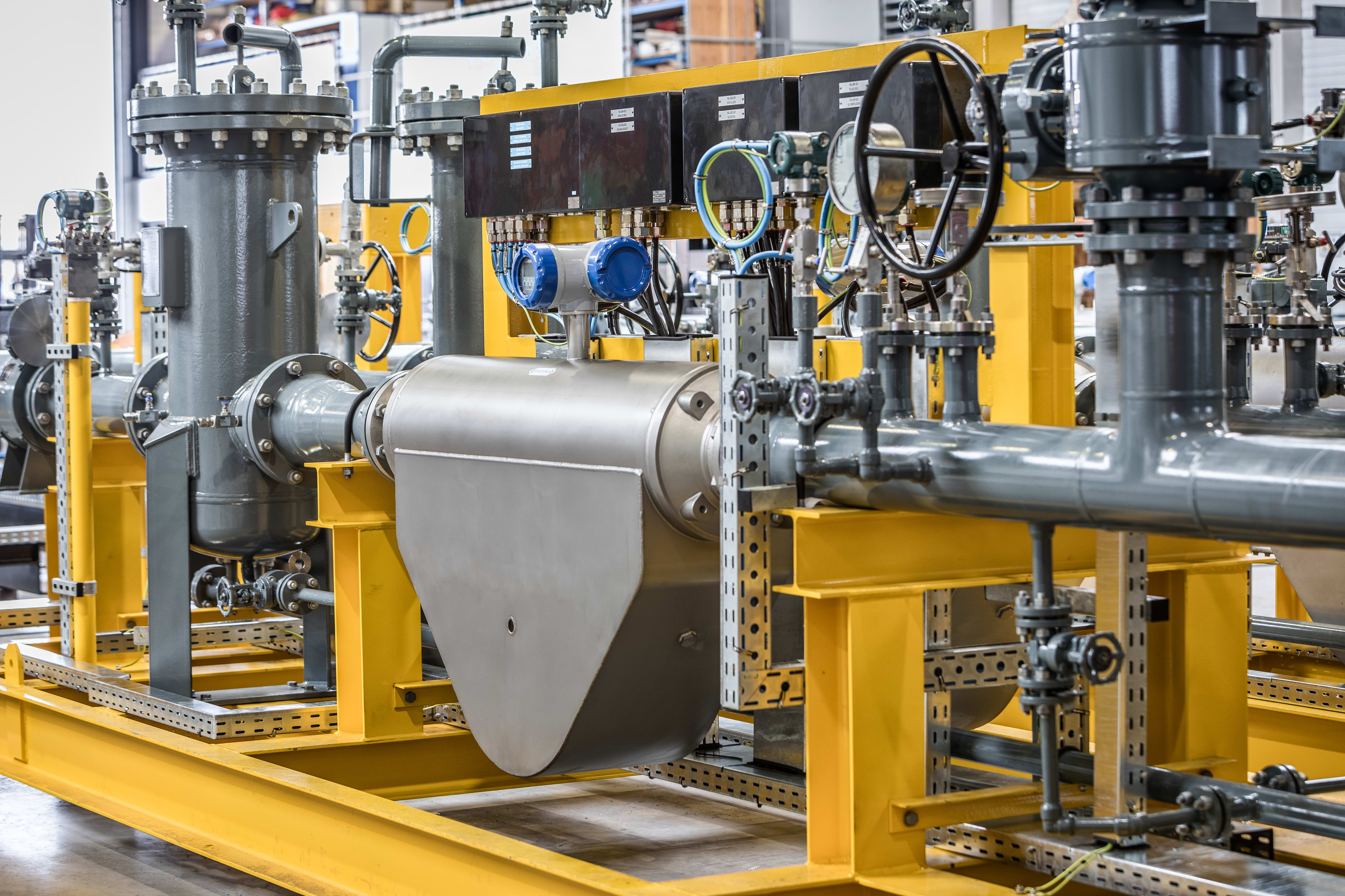 Messanlage für den eichpflichtigen Verkehr für Raffinerieprodukte mit dem OPTIMASS 6400 Coriolis Masse-Durchflussmessgerät in einem KROHNE Werk