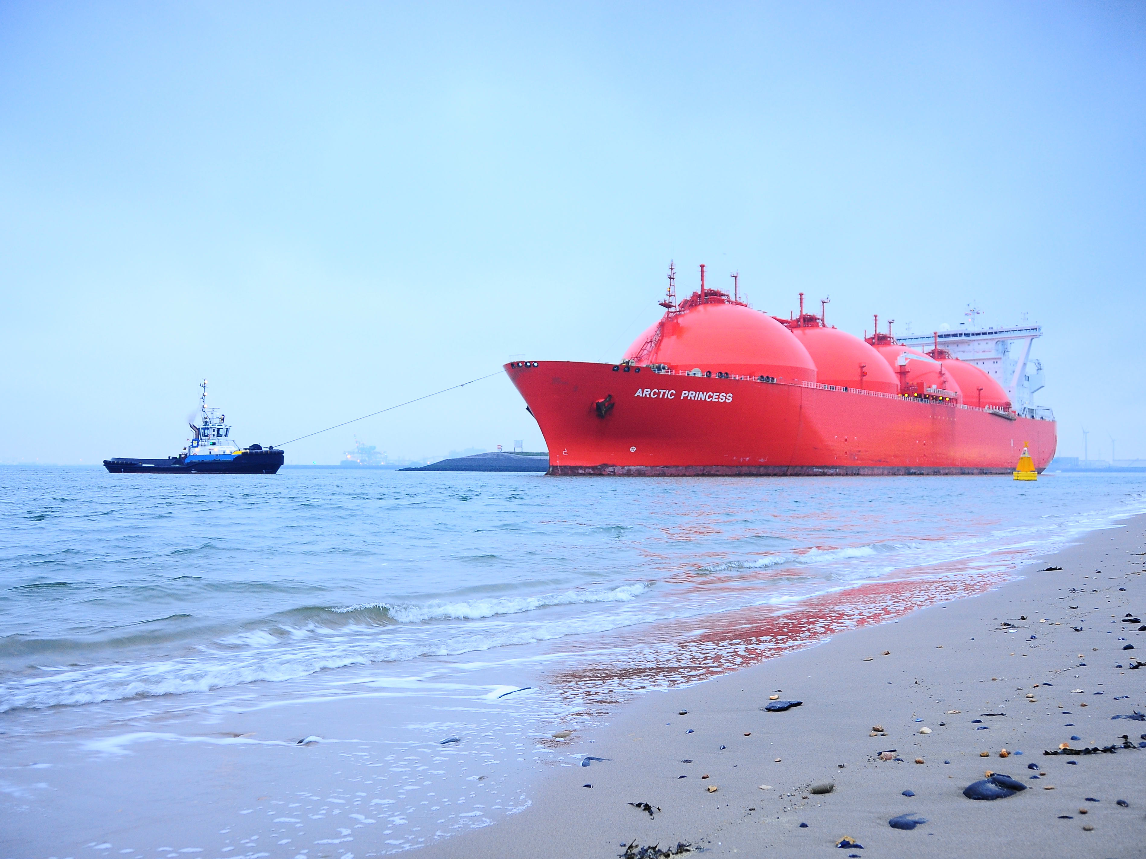 Gas carriers in the marine industry Red gas carrier
