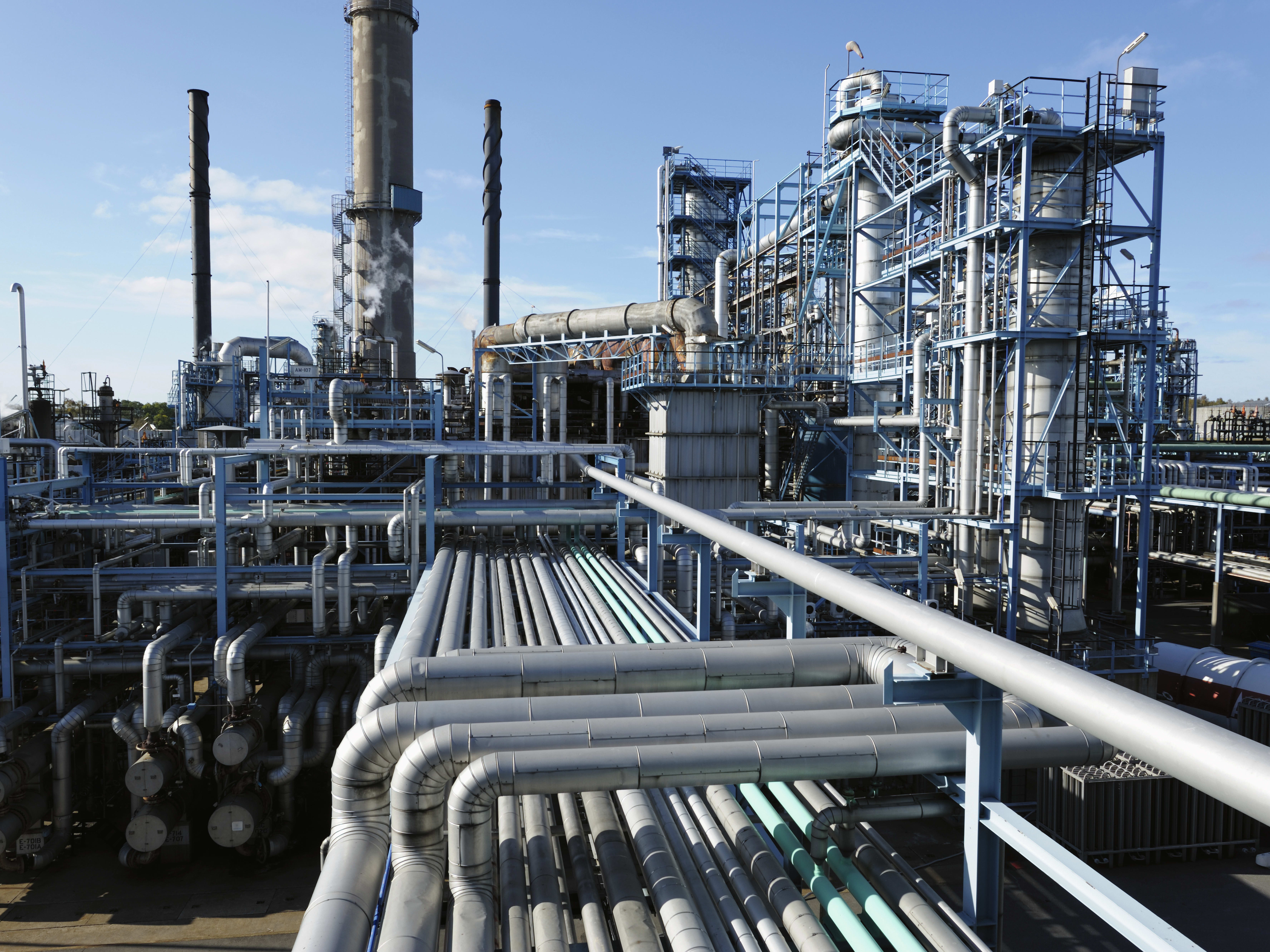 Refining in the oil & gas industry Oil refining facility