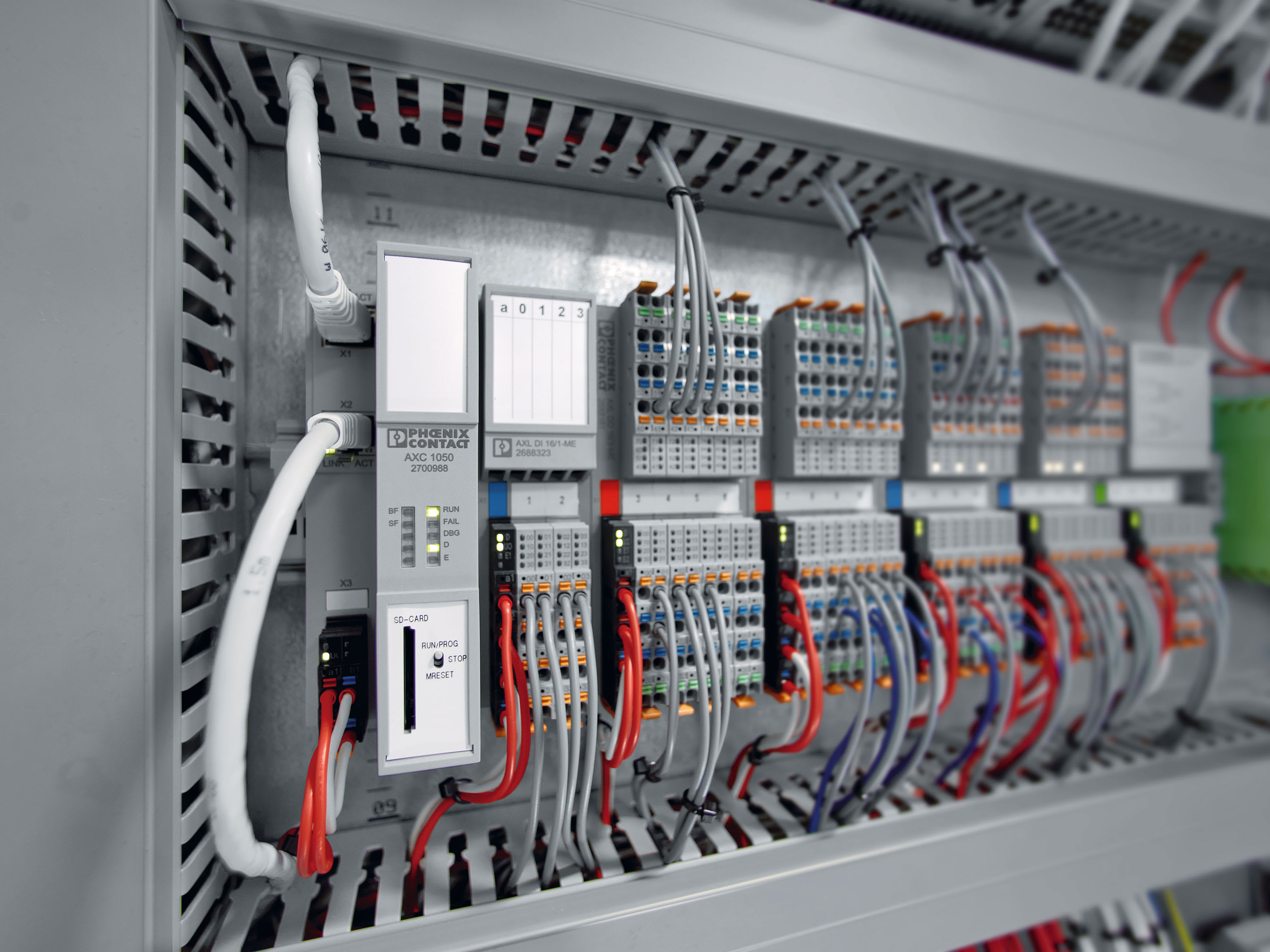 электрощит. отопление в электрощитовой. электрощитовые в многоквартирных домах. монтаж этажного щита. сборка эл оборудования обои.